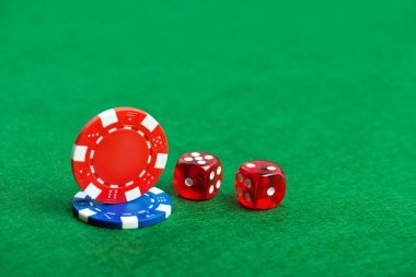 omtogel 1 app installation and login screens on Android and iOS devices