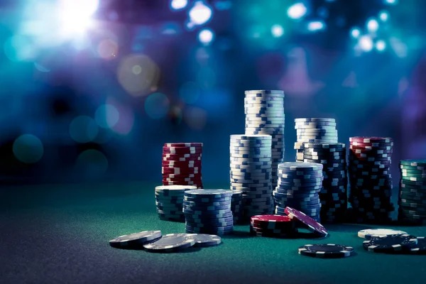 Mobile wallet and live betting account screen on omtogel 1